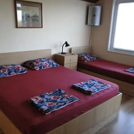 дом христови Csernomorec